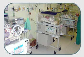 UTI Neonatal do Hospital e Maternidade Santa Brgida, aqui a Mait ficou internada do dia 13/12 at o dia 23/12/2005